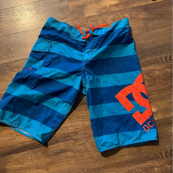 Mens DC swim shorts - Picture 1 of 3